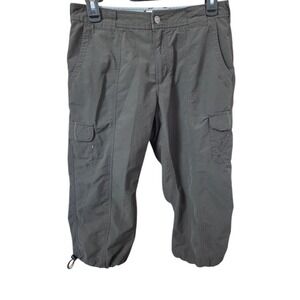 Columbia Titanium Women's Hiking Capri Pants Size 8 Green Cargo Lightweight